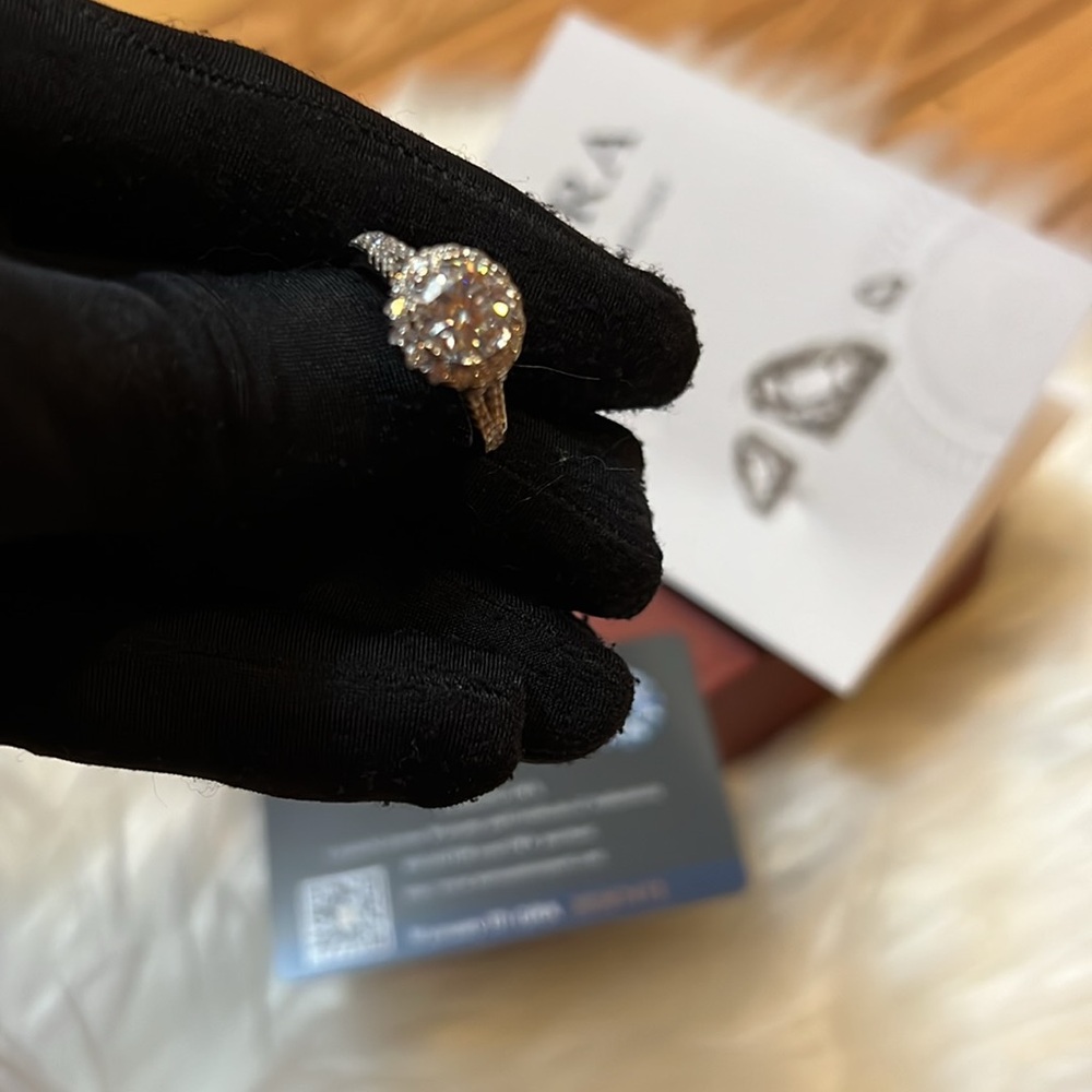 NEW💍2 Carat 925 Sterling Silver Moissanite Diamond 18K White Gold Plated… - Picture 15 of 17
